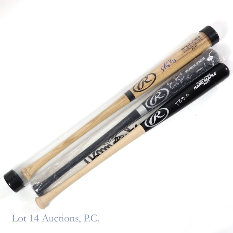 3 Cubs Signed Bats L. Smith Castro Bote W/COA's: Three bats signed by former Chicago Cubs players. The highlight of this collection is Rawlings Pro style bat signed with a silver marker by Lee Smith. Smith also added the inscription "478 Saves and 7