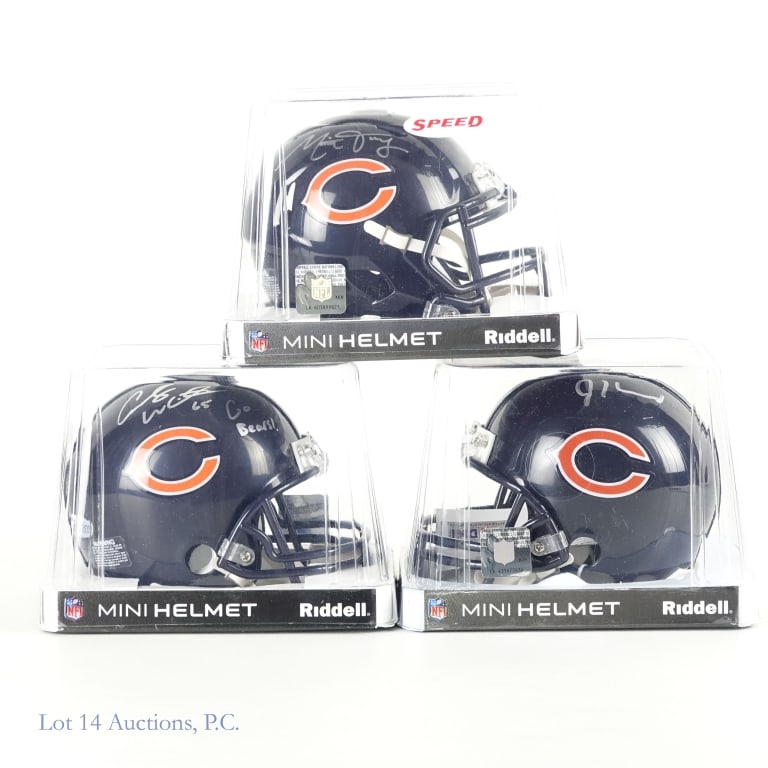 Bears Trubisky, Howard, Whitehair Mini Sgd Helmets: Collection of three mini helmets signed former Chicago Bears. There are single signed helmets from Mitch Trubisky Fanatics sticker (number A458234) *** Jordan Howard (PSA/DNA COA (cert number 2N34477)