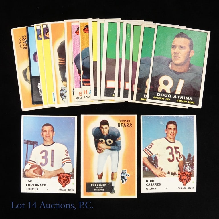 1950's / 1960's Football Cards (17): Seventeen assorted football cards from the 1950's and 1960's. Inside this collection you will find 2 1955 Bowman cards *** 2 1956 Topps cards *** 2 1959 Topps cards *** 2 1961 Fleer cards *** 8 1961 T
