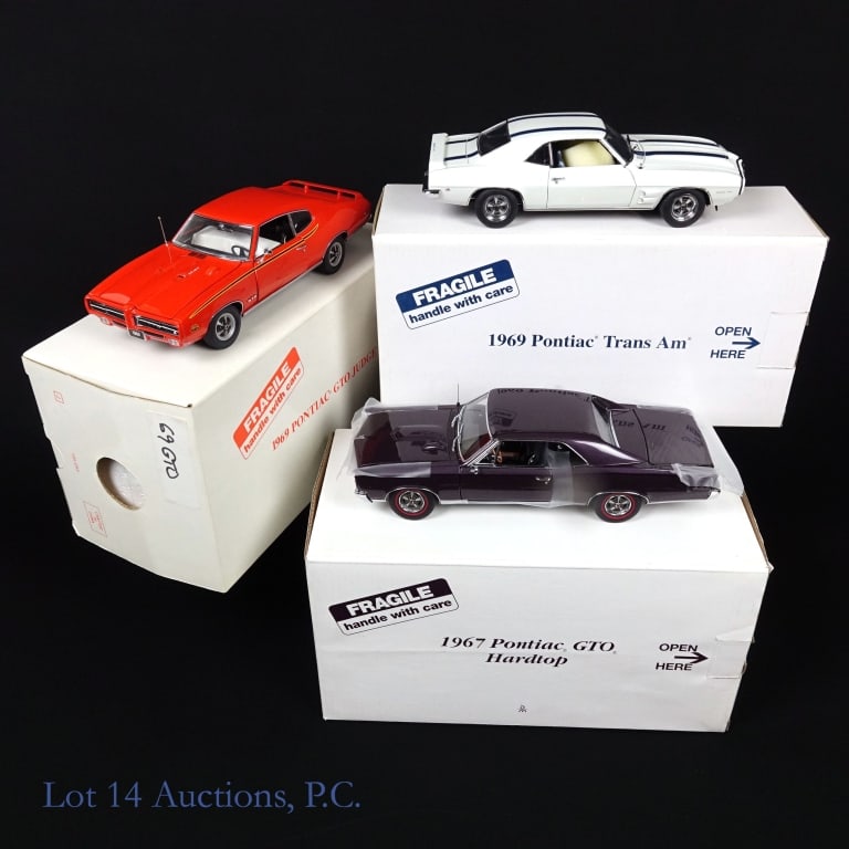 1/24 Danbury Mint Pontiac Trans Am & GTO's (3) (1 of 4)
