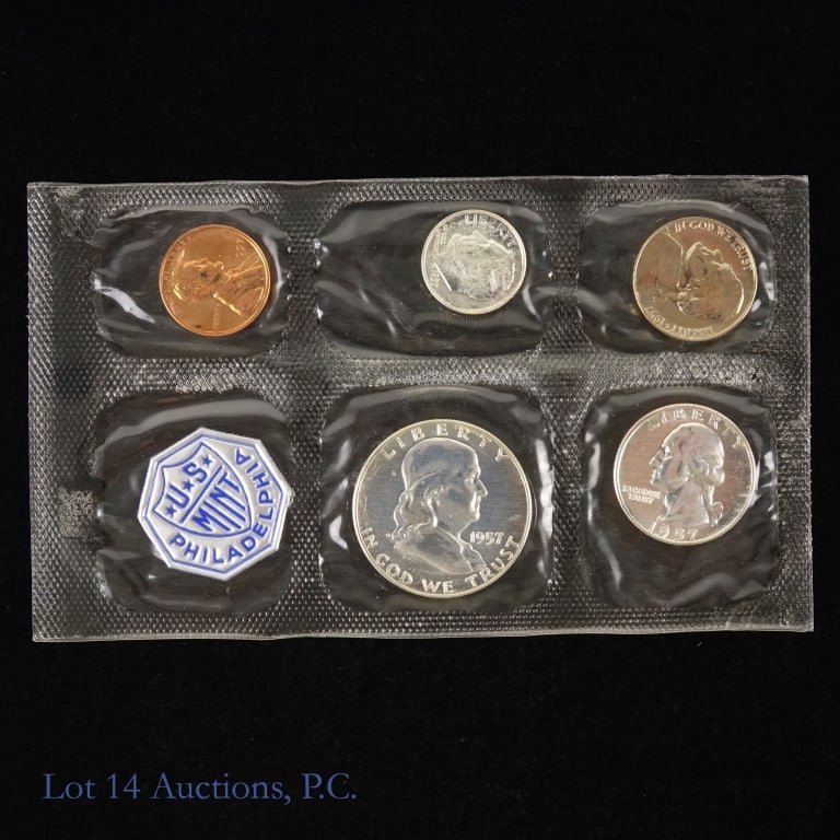1957 (P) US 5-Coin Silver Proof Set: 1957 (P) United States 5-coin silver proof set (Philadelphia Mint) in original blister pack. Dime, quarter and half dollar coins' metal is 90% silver. Mintage is 1,247,952. *** Lot 14 Auctions is not 