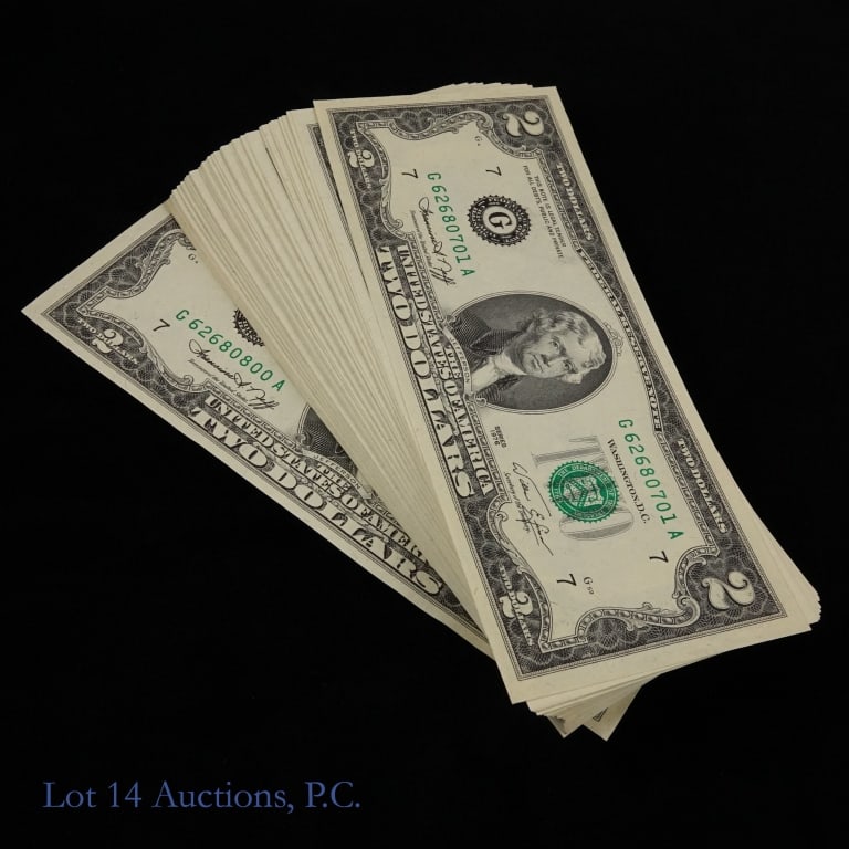1976 $2 Fed Reserve Notes CU Consec. S/Ns (100): (F-1935G) one hundred (100) series 1976 $2 Federal Reserve notes - green seal Chicago (Neff / Simon) with out bank strap. $200 Face value. Has consecutive serial numbers G-62680701-A to G-62680800-A.