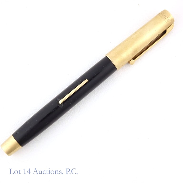 Eversharp Fifth Avenue 14K Cap Fountain Pen: 300Eversharp Fifth Avenue black fountain pen with 14K solid gold cap and tip. Cap weighs approximately 7.7 g - 0.25 ozt.
