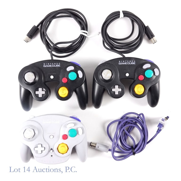 Nintendo GameCube Console With Accessories - 2