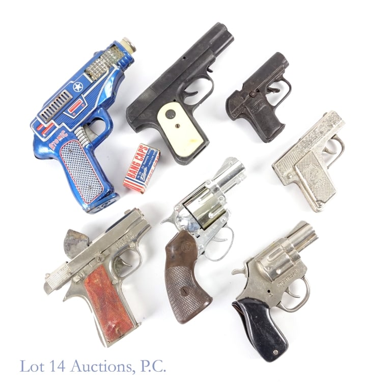 Cap Guns / Toy Guns (7) (1 of 5)
