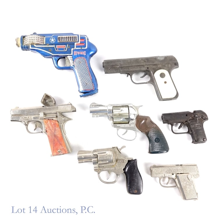 Cap Guns / Toy Guns (7) - 2
