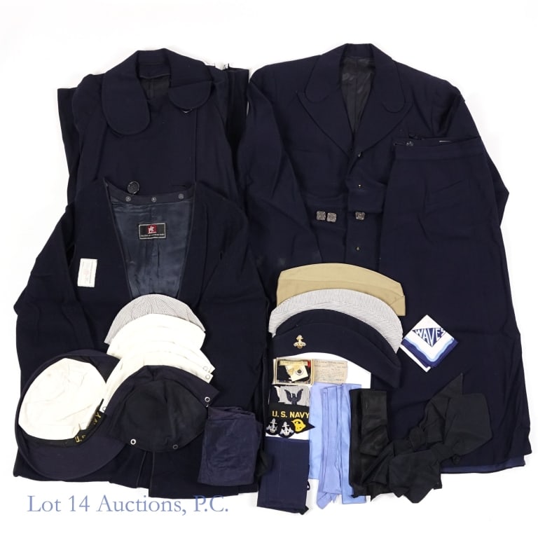 WWII US Navy WAVES Uniform, Ribbons, Pins, More (1 of 8)