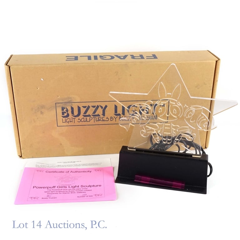 Powerpuff Girls LE Buzzy Trusiani Light Sculpture: Powerpuff Girls limited edition light sculpture by Buzzy Trusiani. 143 / 500. Made exclusively for Warner Bros. Galleries. In original box with certificate of authenticity. Tested and working.