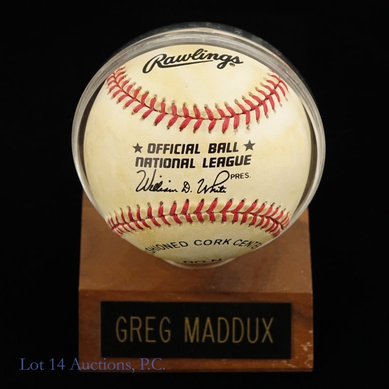 Greg Maddux Signed ONL Baseball - 3