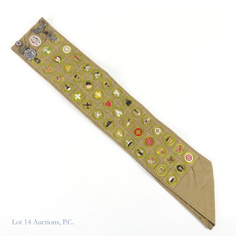 Vintage Boy Scouts / Eagle Scouts Sash 42 Badges (1 of 4)