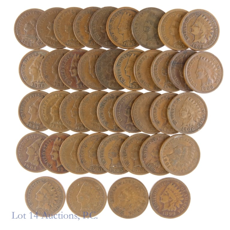 1880 - 1908 US Indian Head Cents, 40: Forty (40) United States copper Indian head cents in plastic coin holder roll. *Per consigner, dated from 1880 - 1908, all grade good to VF and all handpicked from rolls (no culls in this lot).