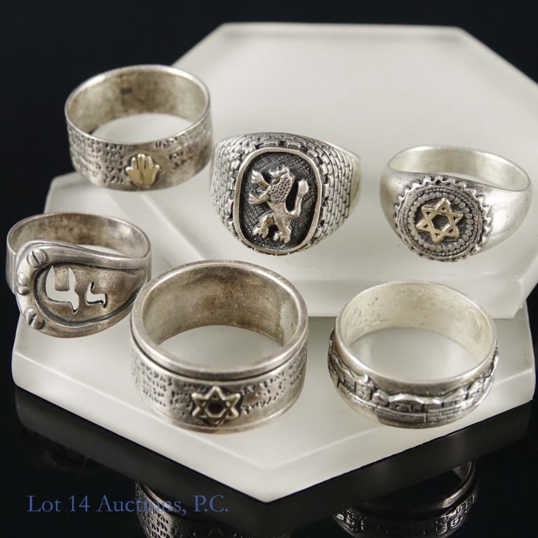 Sterling Silver Rings Lot (6): Lot of 6 sterling silver pendants. Total weight is approximately 48.92g or 1.57 troy oz.