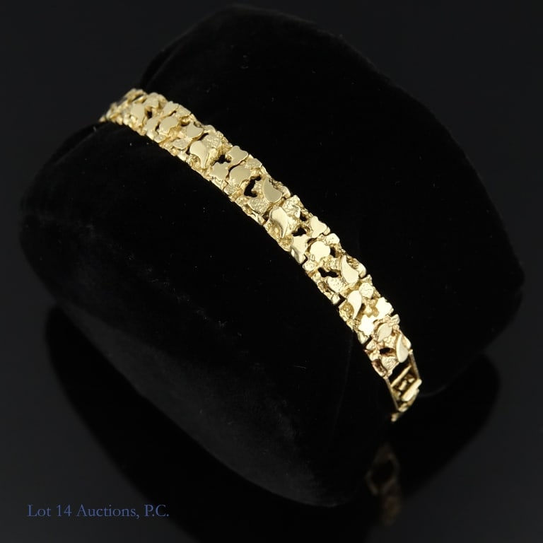 14K Yellow Gold Nugget Style Bracelet: 14K yellow gold nugget style bracelet. Length approximately 7.25". Weight approximately 16.4 g - 0.53 ozt.