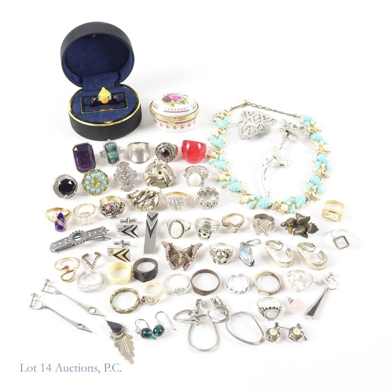 Vintage Costume / Fashion Jewelry (1 of 6)