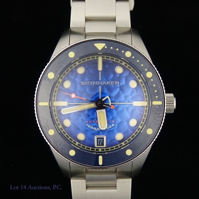 Spinnaker Challenger Watch CIB: Spinnaker Challenger men's wrist watch. Depth blue 3D - molded dial with date window at 6 o'clock. 300m water resistant. Uni-directional bezel. Dome crystal. Stainless steel case and bracelet. Japanes