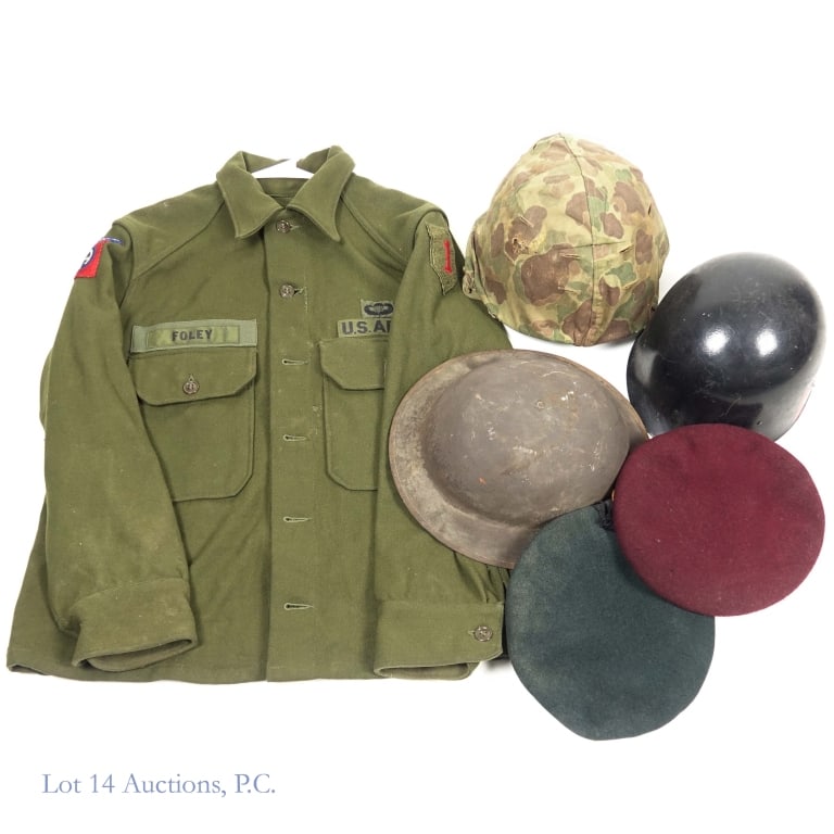 WWI & Later Headwear & Shirt (Green Beret): Olive Green wool shirt. Size: M. Believed to be 1950s or early Vietnam era. Right shoulder has patch of the 82nd Airborne Division. Left shoulder has patch of the 1st Infantry Division (Big Red One).