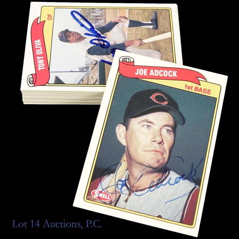1989 Swell Baseball Cards Autographed (35): *** Per consigner, these autographs were gathered in person. No other COAs. *** 35 unique cards from the 1989 Philadelphia Chewing Gum Swell Baseball Greats baseball card set - all autographed: Joe