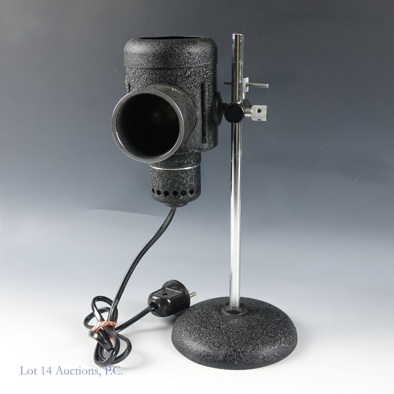 Leitz Wetzlar (Projektor) Projector - 35mm. (1 of 5)
