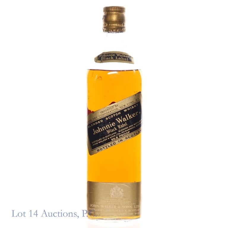 Vintage Johnnie Walker Black Label Scotch (1 of 4)