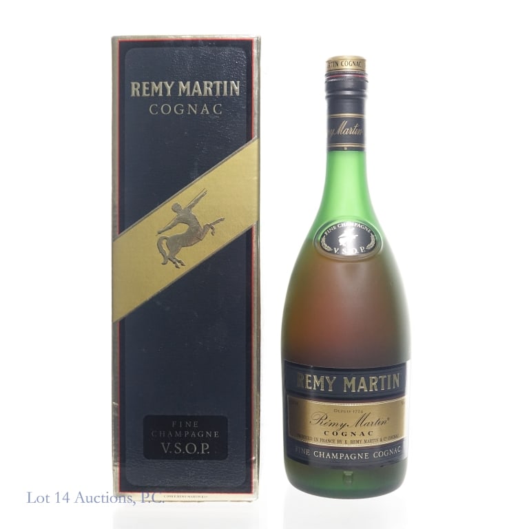 Remy Martin V.S.O.P. Fine Champagne Cognac (1 of 3)