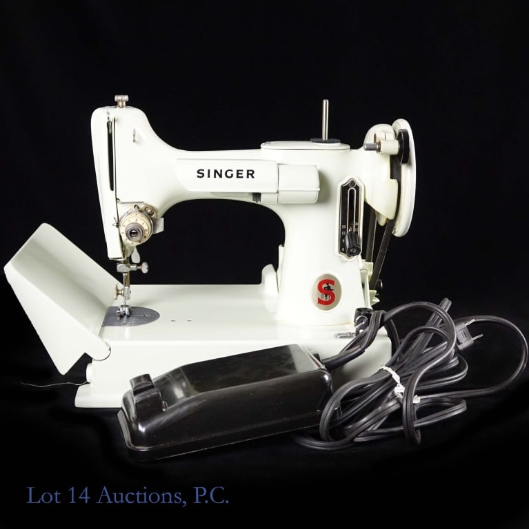 Singer Featherwight Sewing Machine "White" T+W