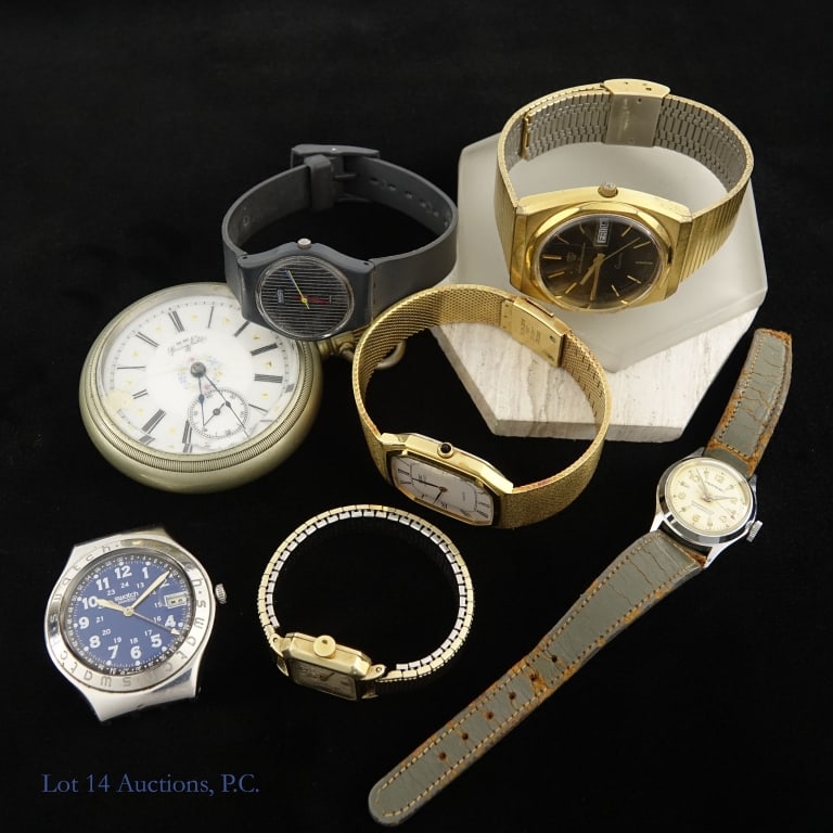 Vintage Watches Lot (7): Seven (7) vintage Watches - Jules Jurgensen with gold tone case and bracelet, Seiko Lassale with gold tone case and bracelet, Swatch Irony without the strap, small black Swatch, gold tone Bulova with 