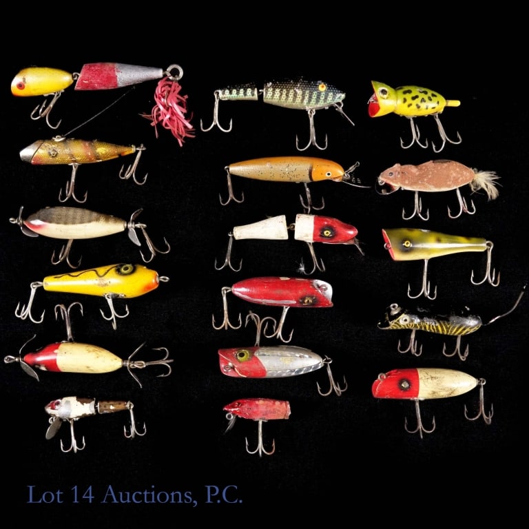Vintage Fishing Lures Collection (17)* (1 of 4)