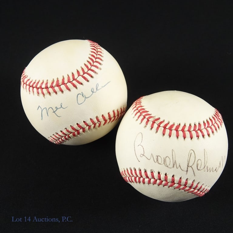 Brooks Robinson & Mel Allen Signed Baseballs: Single signed baseballs from Brooks Robinson and Mel Allen. Robinson signed across the sweet spot of an OAL (Brown) baseball wih a blue pen. The signature is big and bold and the ball does exhibit