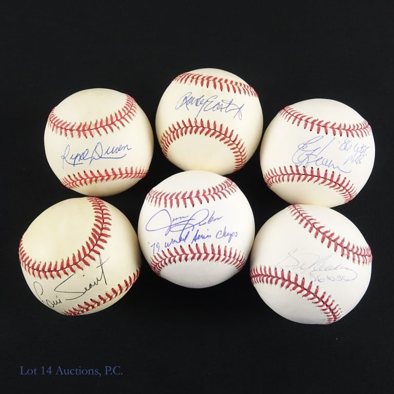 Mets & Yankees Signed Baseballs (6): Assortment of six single baseballs signed by former New York Yankees and New Yorks Mets players. This group includes an OAL (Budig) baseball signed across the sweet spot by Ryne Duren *** an OAL