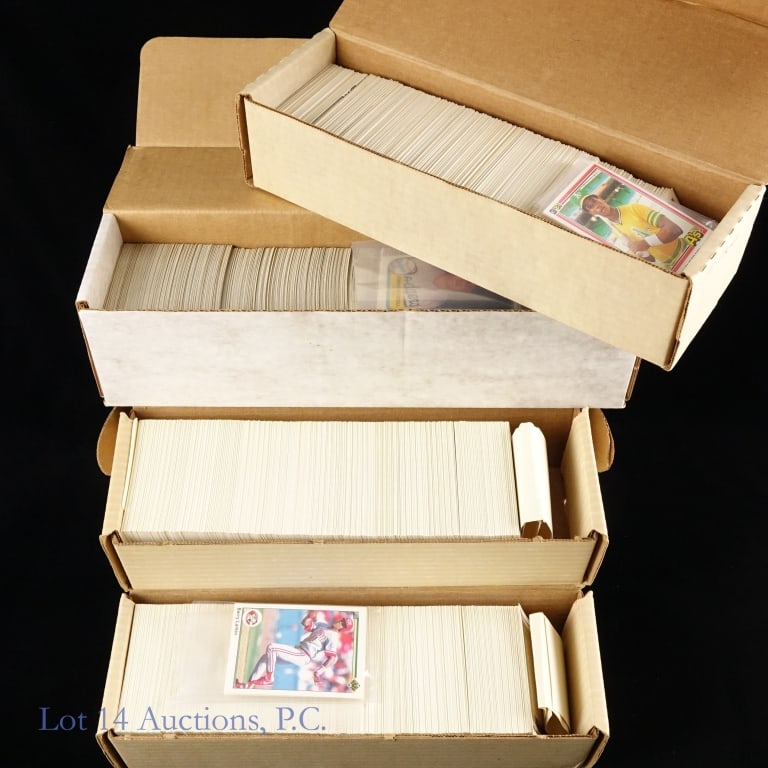 1981 Fleer Donruss 1990 UD Baseball (Card Sets): 1981 Fleer and 1981 Donruss baseball cards - both complete sets of cards (no decals or puzzle pieces). Condition varies, but overall great conditions. 1981 Fleer set includes: #140 Fernando Valenzuela