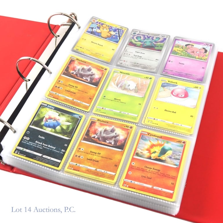 Pokemon Cards in Binder, Many Japanese (+400): Pokemon Cards in Binder, Many Japanese (+400). Collection of over 400 Pokemon cards in binder including many Japanese cards. Upon cursory inspection, items appear well maintained. See photos for more 