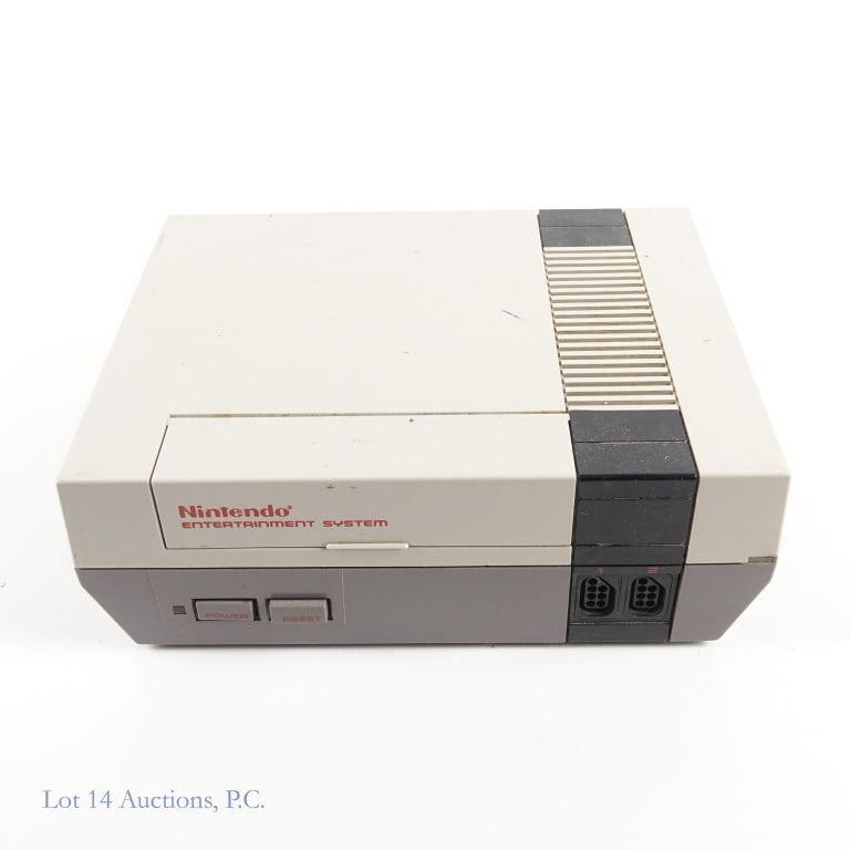 Nintendo NES Console With Games * - 2