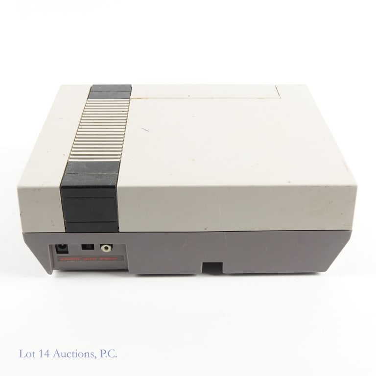 Nintendo NES Console With Games * - 3