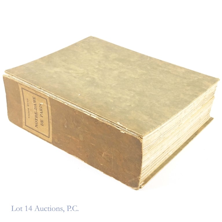 Victor Hugo Notre-Dame De Paris 1930 2 Vol LE (1 of 9)