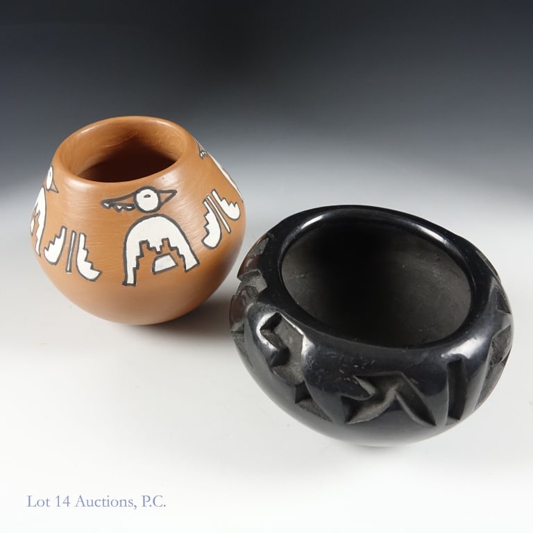 Pair of Small Pueblo Pots (Gutierrez, Martinez) (1 of 7)