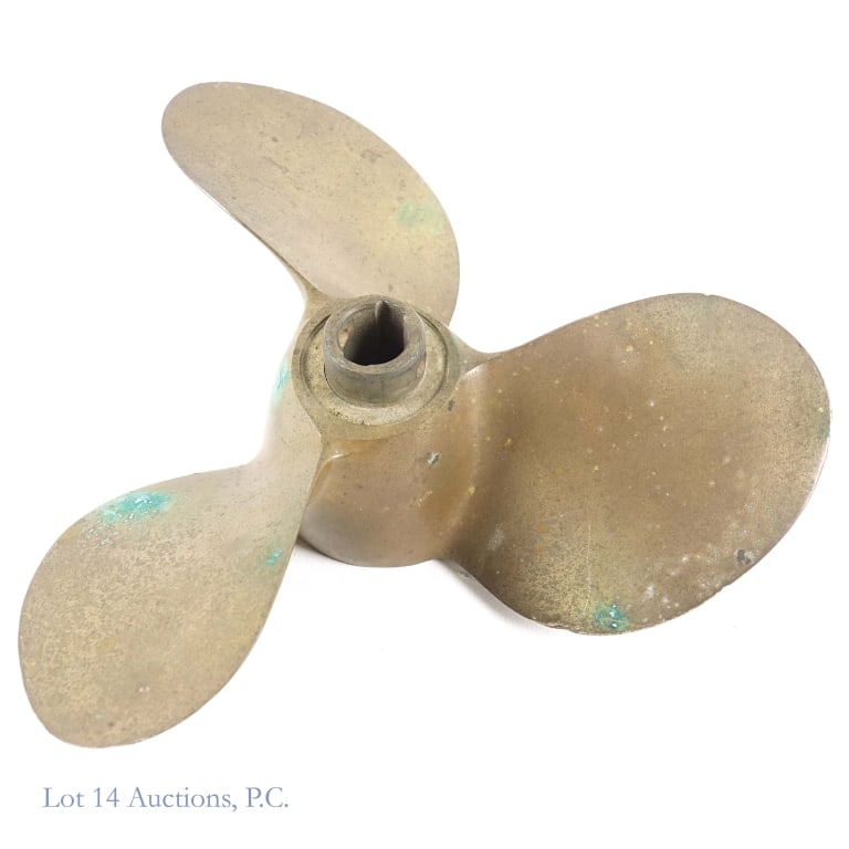Brass Boat Propeller: Boat propeller - appears to be brass. Approximate dimensions: 9" diameter. Hub diameter: 2-7/8". Shaft diameter: 0.75". Weight: 4.8 pounds. Some wear and green patina present. Untested in house.