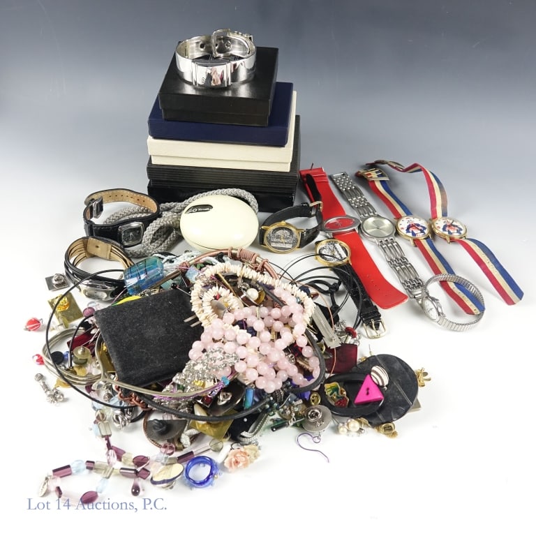 Fashion / Costume Jewelry Collection (~3.8lbs): Fashion / costume jewelry collection - watches, necklaces, bracelets, pins / brooches, cuff links. Approximately 3.8 lbs. See photos for details.