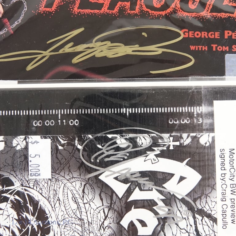 Signed Comics, Bendis, Perez, Adams etc. (15) - 6