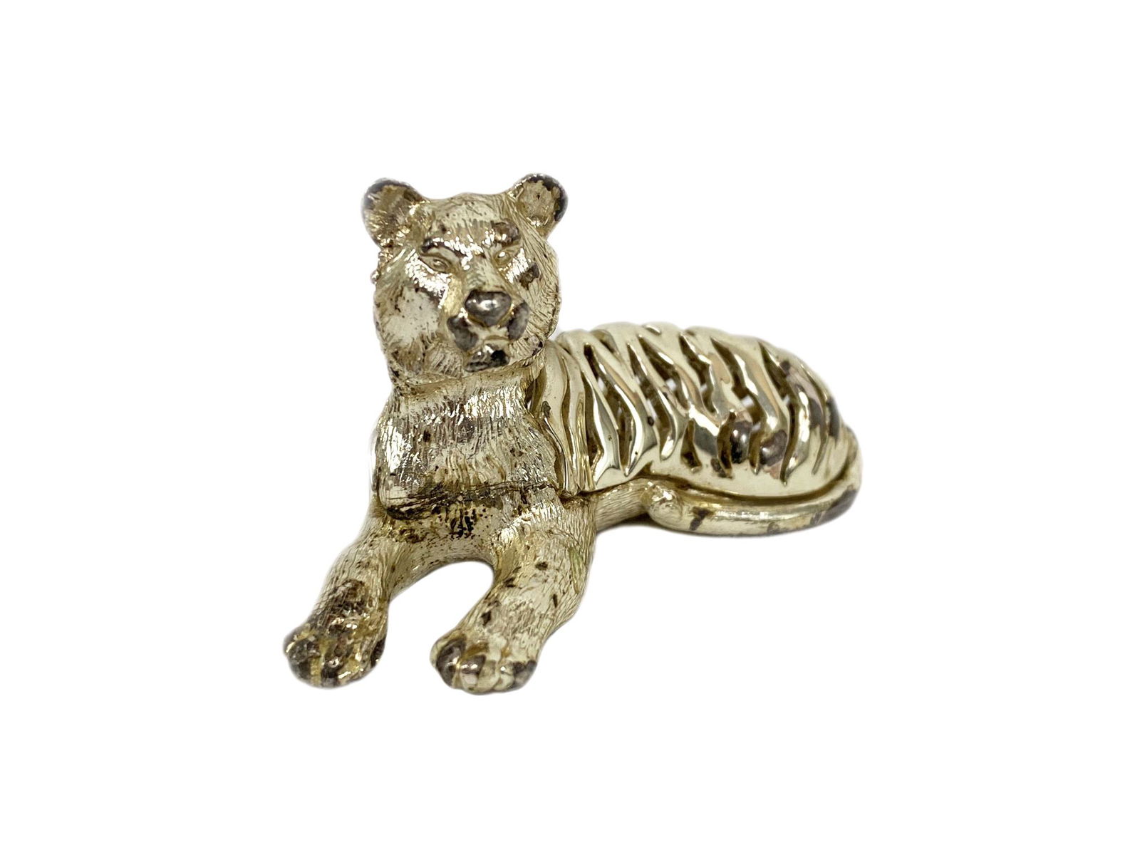 Christofle "The Tiger" Lumiere Silver Figurine: Signed to base "Christofle France". Measures: 2-3/4" L x 1-1/4" W x 1-1/2" H. Total Weight: 69.26 grams. Shipping U.S. Domestic $15 + Insurance.