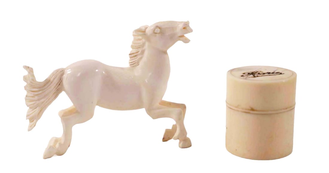 Antique Chinese Hand Carved Bone Horse & Pill Box: Antique Chinese Hand Carved Bone Horse & Pill Box. Horse: 3-1/4" L x 2-1/4" H. Pill Box: 1-1/4" W x 1-1/2" H.Shipping: Purchaser local pick-up by request/appointment available for all items. Napoleons