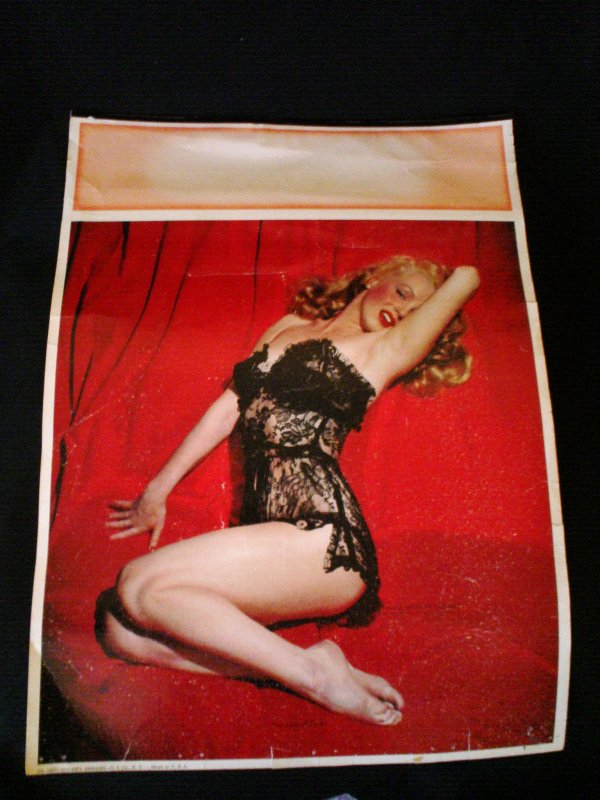 Marilyn Monroe Golden Dreams Calendar backdrop