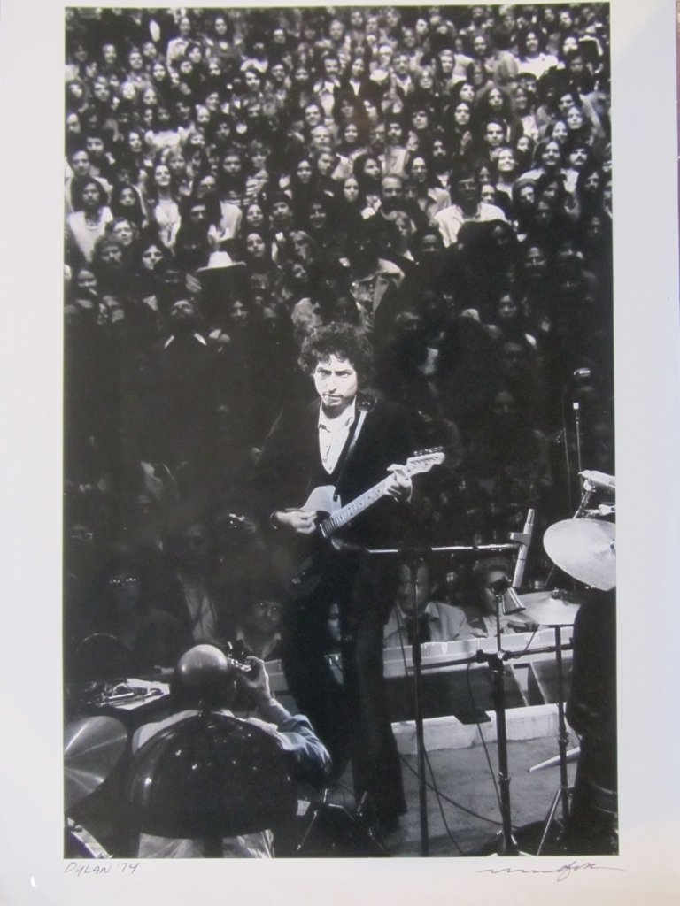 Bob Dylan 1974 Photohraph 17.5" x 12": Bob Dylan Live in Concert 1974 photograph 12" x 17.5" signed by the photographer