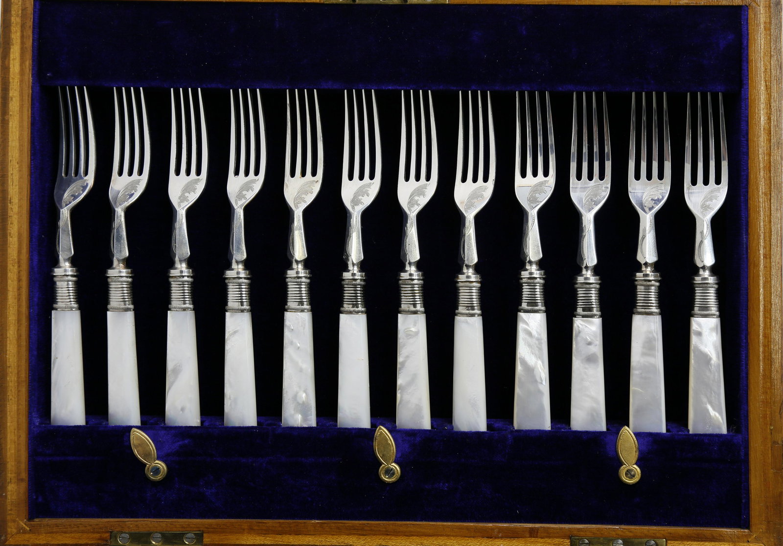 24 Mother of Pearl Fruit Knives & Forks, 19th Cent. (1 of 4)