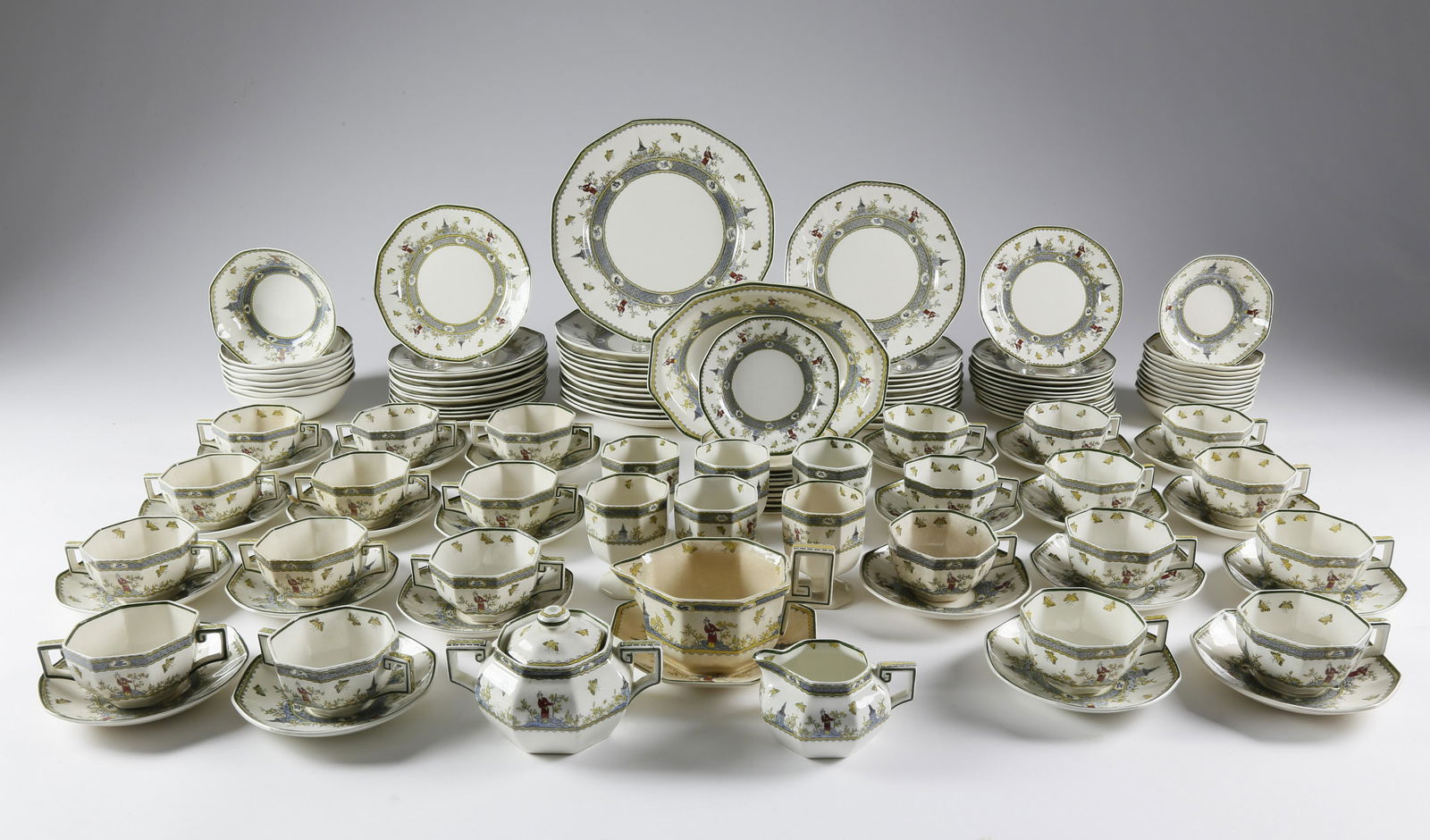 Royal Doulton Porcelain Dinner Service in the (1 of 3)