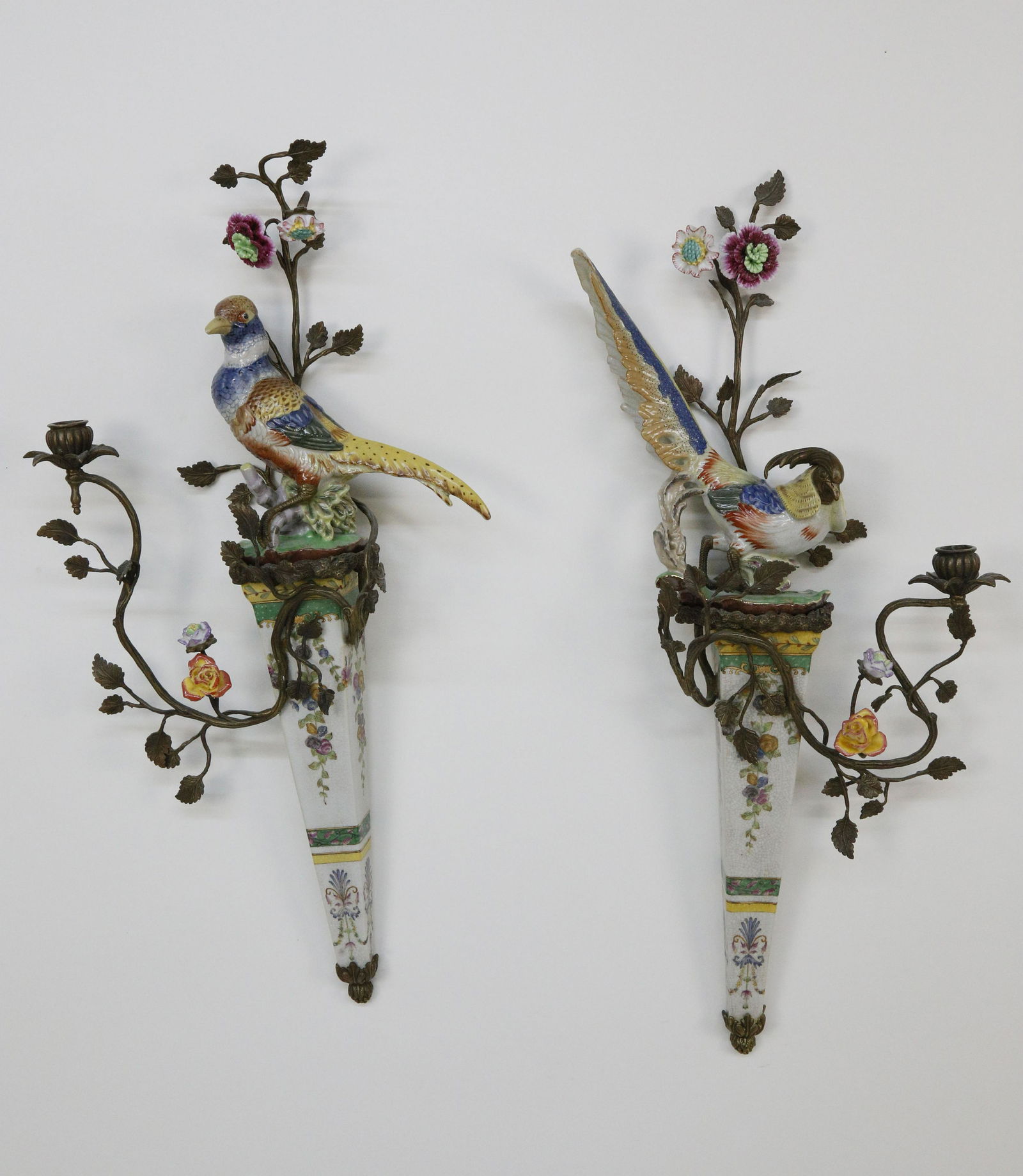 Pair of Castilian Porcelain and Gilt Metal Bird Sconces (1 of 12)