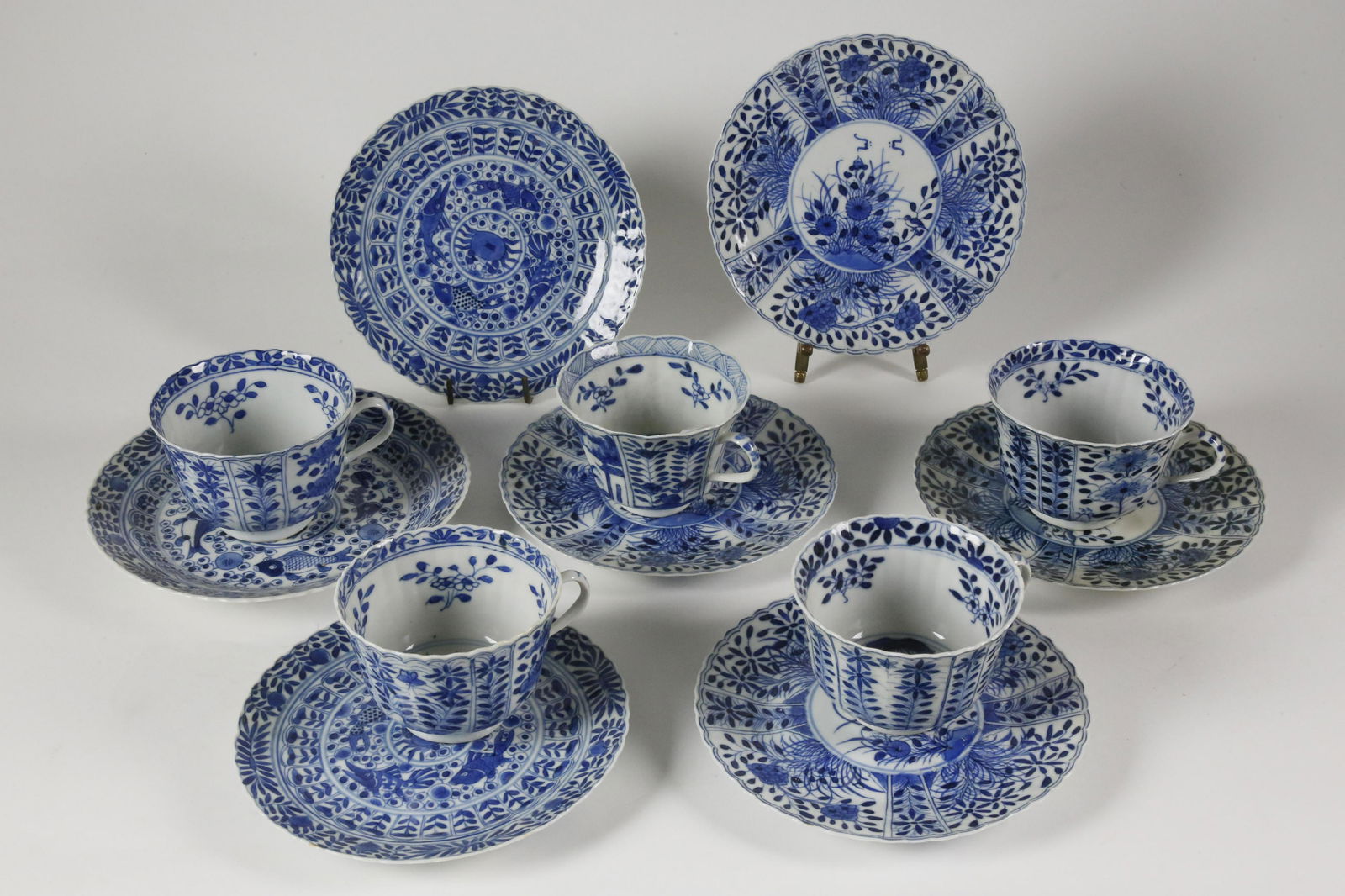 Five Chinese Blue and White Porcelain Teacups, Saucers (1 of 6)