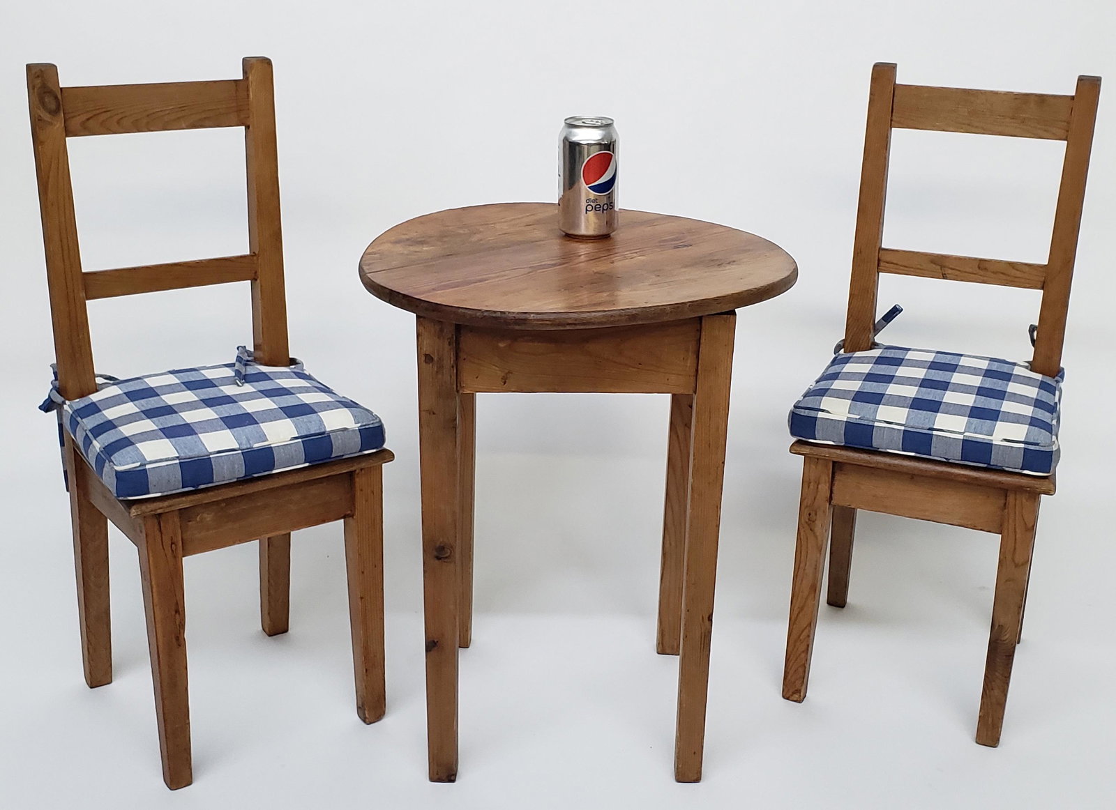 Antique English Pine Three-Piece Child's Dining Set (1 of 7)