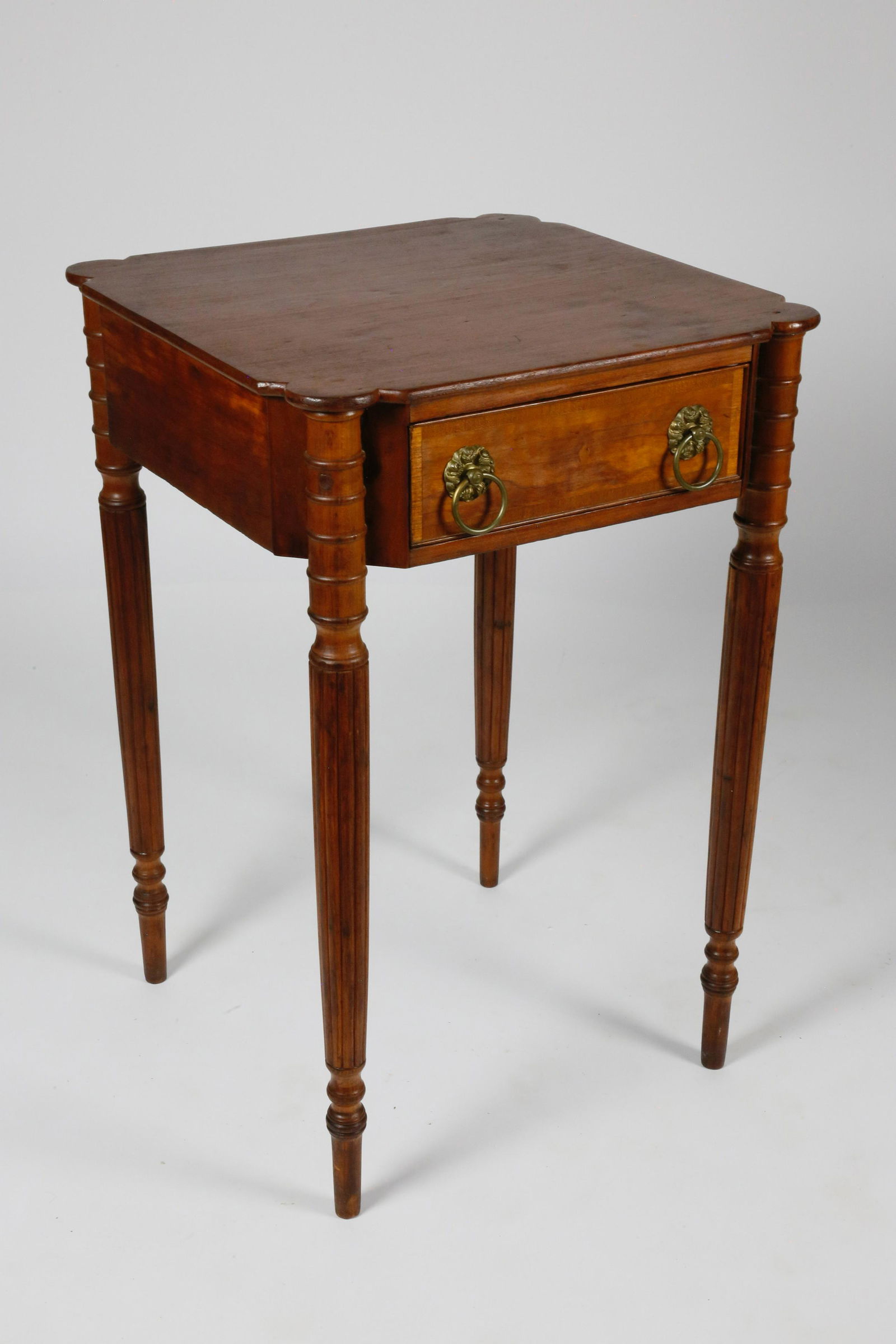 Massachusetts Sheraton Multi-Wood One Drawer Stand (1 of 6)