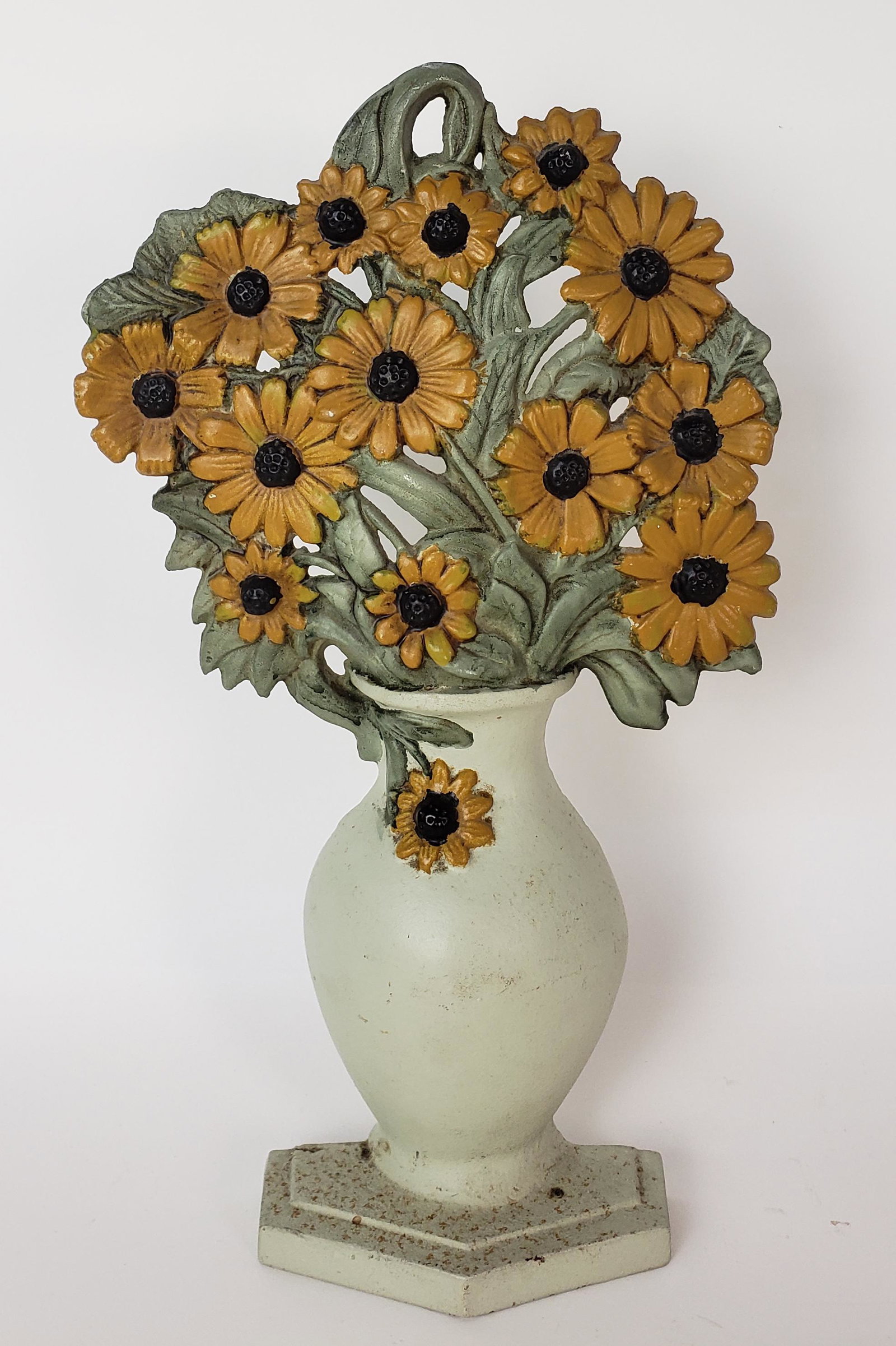 Vintage Cast Iron Cosmos Figural Black Eyed Susan Doorstop: Vintage Cast Iron Cosmos Figural Black Eyed Susans Doorstop, floral art statue Height 17 in. Width 10.25 in. Depth 2.75 in.