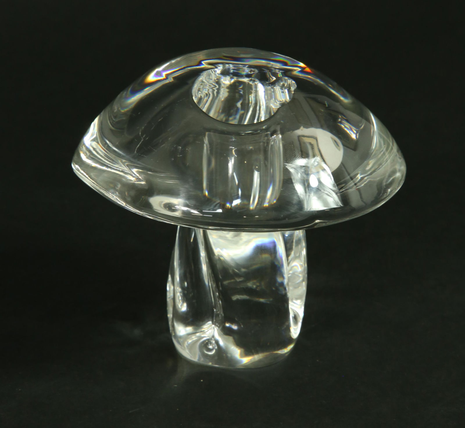 Signed Steuben Clear Glass Mushroom, Designed by Peter Yenawine, circa 1971: Signed Steuben Clear Glass Mushroom, Designed by Peter Yenawine, circa 1971